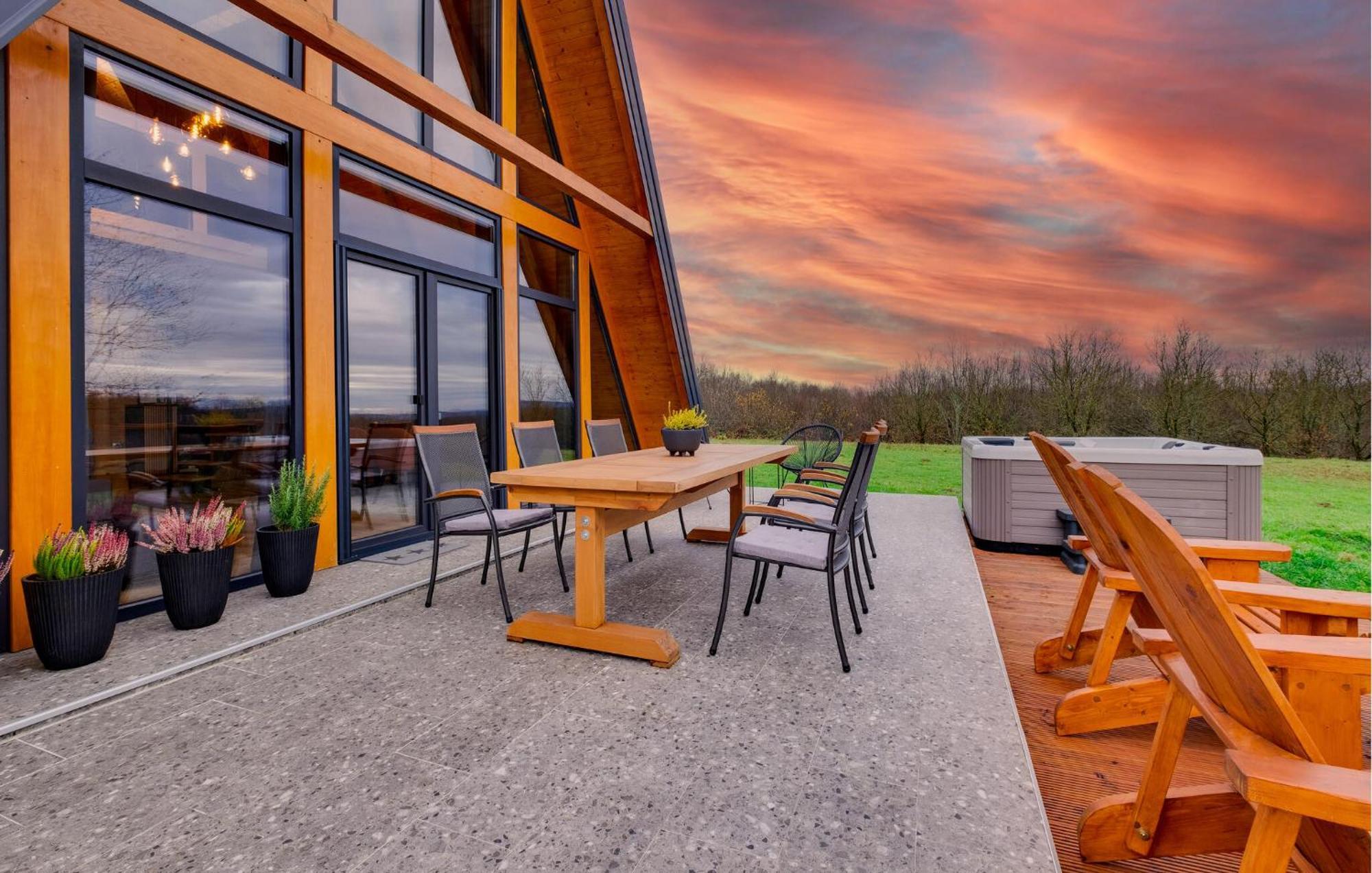 2 Bedroom Beautiful Home In Topusko Exterior foto